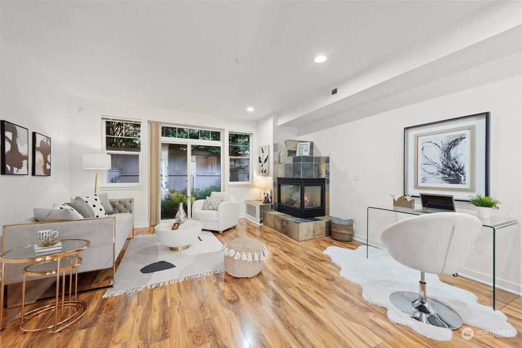 Photo of 12735 SE 41st Place #102, Bellevue, WA 98006 (MLS # 2330960)