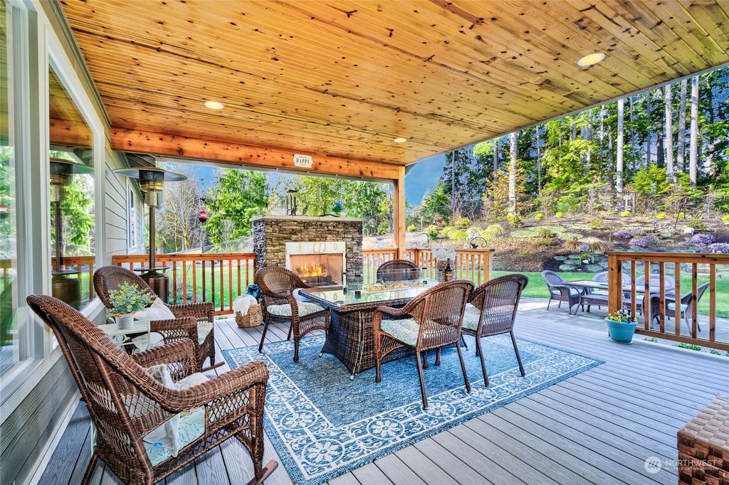 Photo of 11426 211th Avenue SE, Snohomish, WA 98290 (MLS # 2043456)