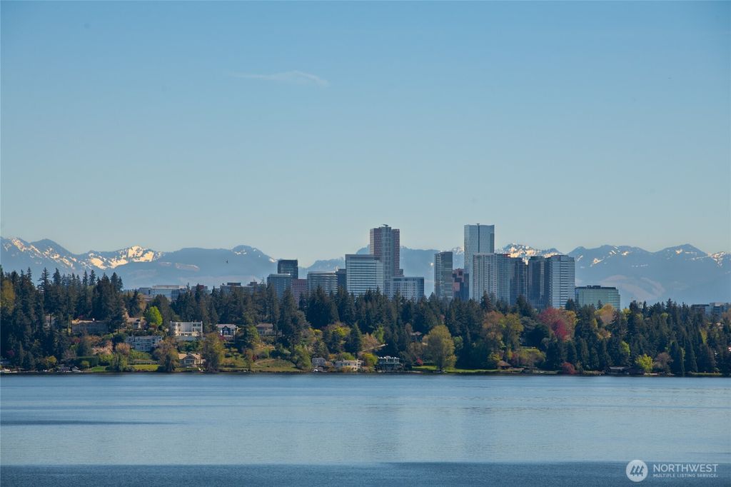 Photo of 463 39th Avenue E, Seattle, WA 98112 (MLS # 2434838)