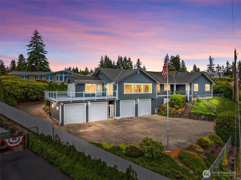 Photo of 2025 5th Street SE, Puyallup, WA 98372 (MLS # 2547909)