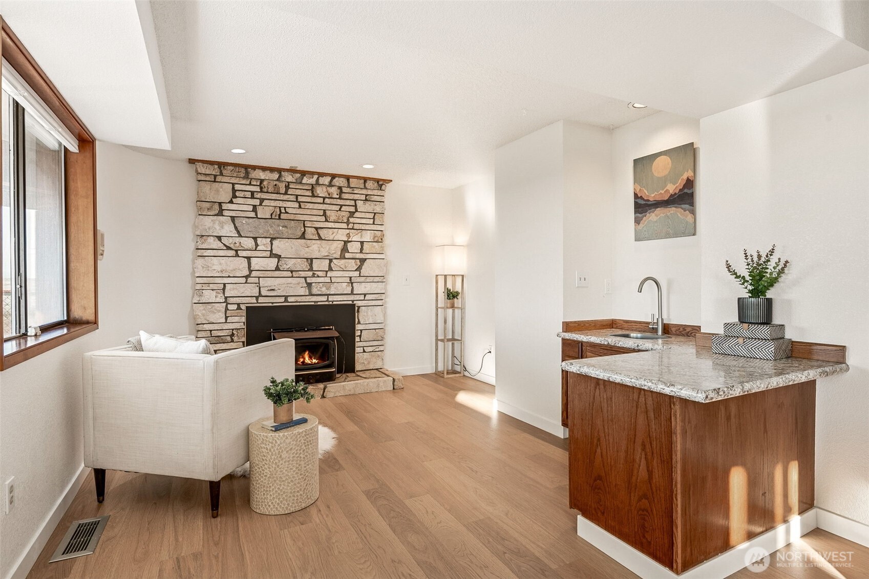 1189 Ocean Shores Boulevard