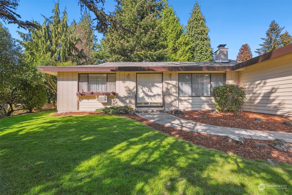 Photo of 12818 SE 67th Street, Bellevue, WA 98006 (MLS # 2297143)