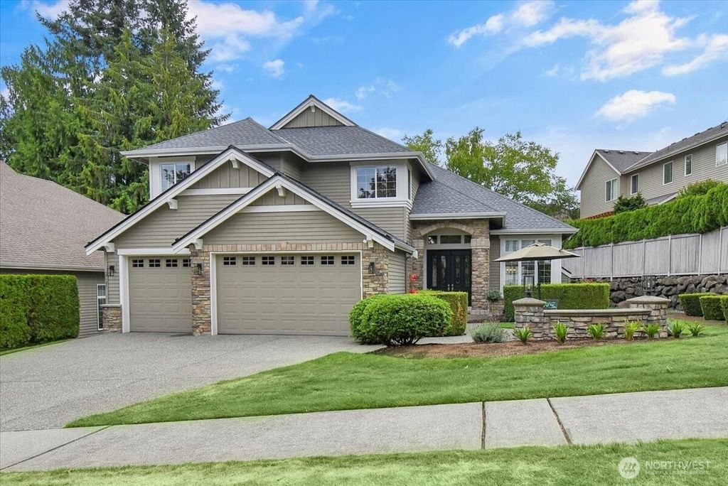 Photo of 17421 NE 119th Way, Redmond, WA 98052 (MLS # 2417494)