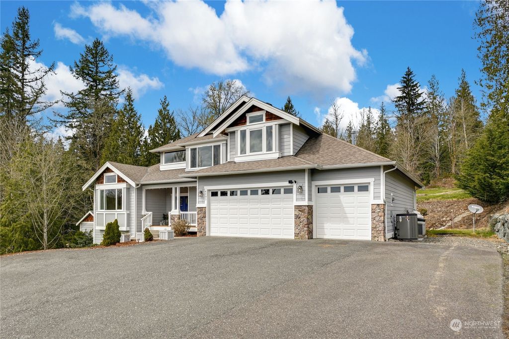 Photo of 4103 205th Drive SE, Snohomish, WA 98290 (MLS # 2060112)
