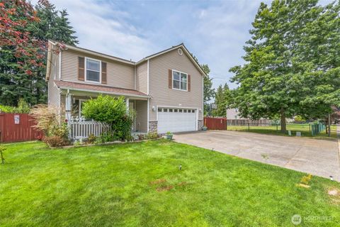 Photo of 14118 108th Avenue Ct E, Puyallup, WA 98374 (MLS # 2398001)