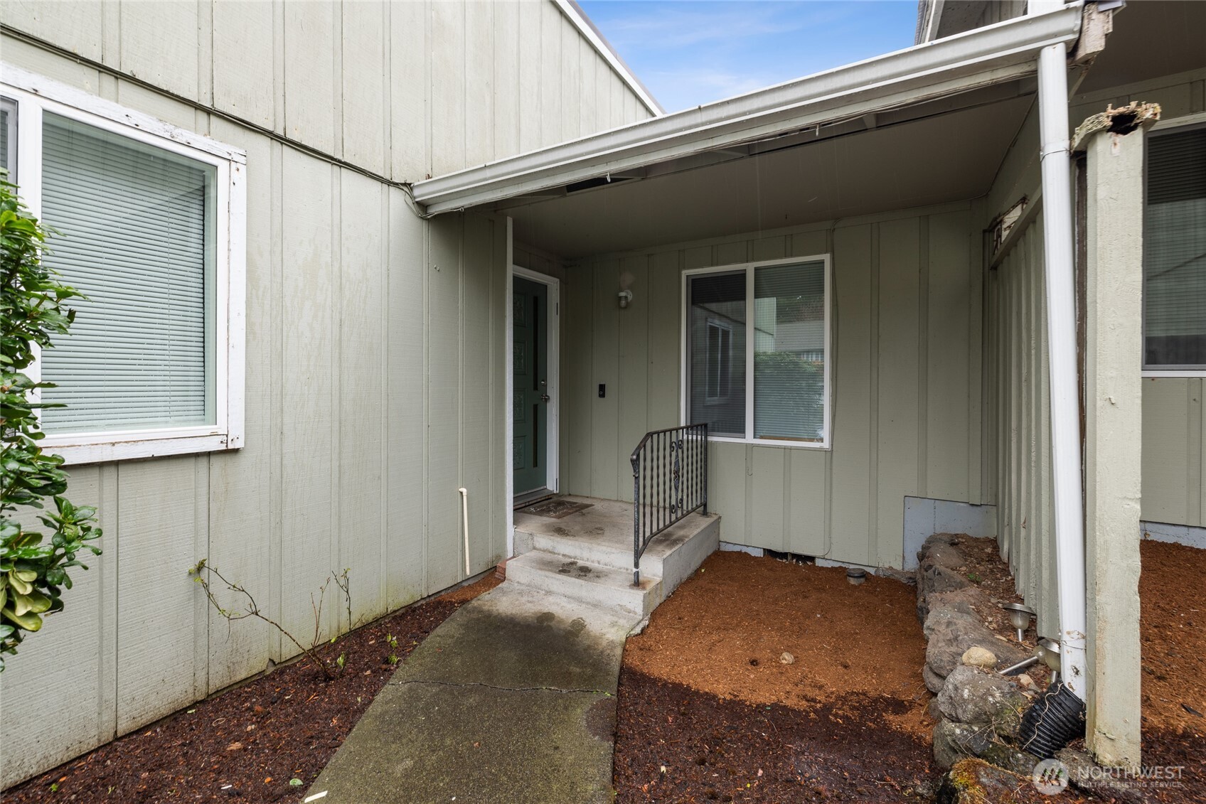 8214 42nd Street Ct W