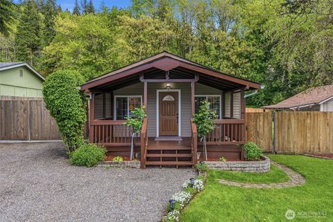 Photo of 657 NW 10th Avenue, Camas, WA 98607 (MLS # 2509839)