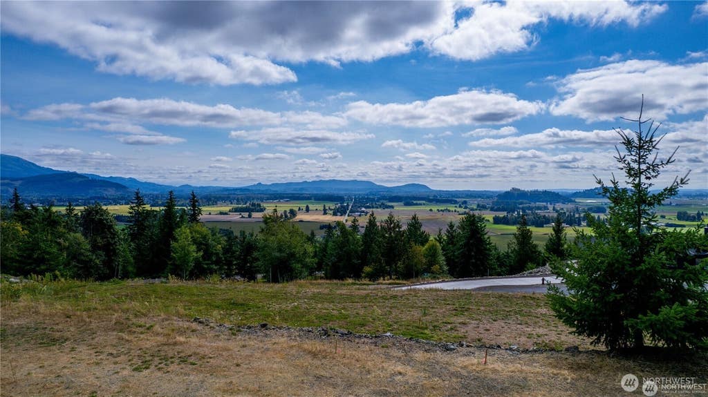 Photo of 7583 Avalon Heights Way, Sedro Woolley, WA 98284 (MLS # 2548713)