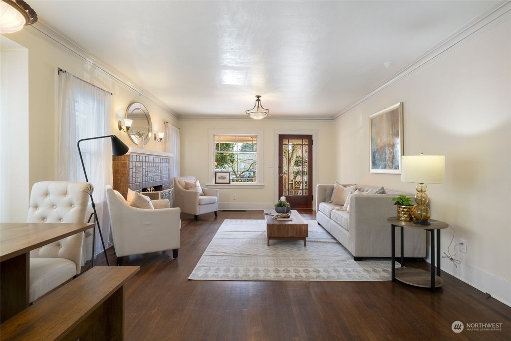 Photo of 854 NE 58th Street, Seattle, WA 98105 (MLS # 2193482)