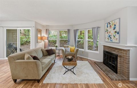 Photo of 14651 NE 40th Street #C1, Bellevue, WA 98007 (MLS # 2493645)