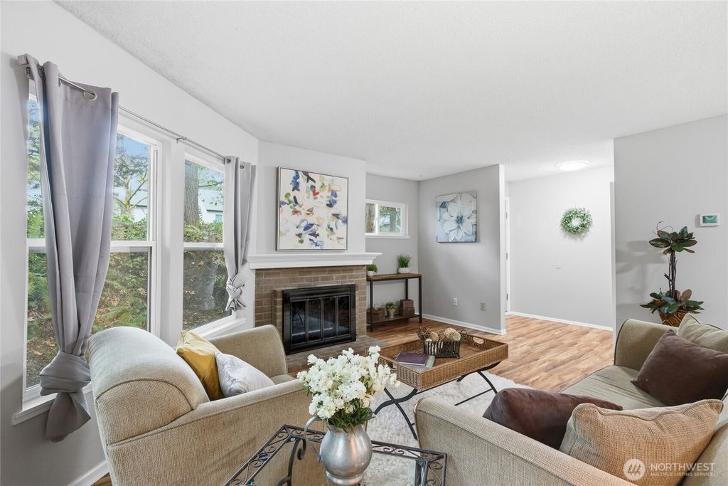 Photo of 14651 NE 40th Street #C1, Bellevue, WA 98007 (MLS # 2493645)