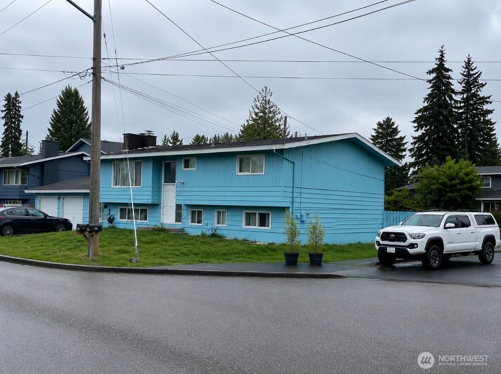 Photo of 15035 29th Avenue S, SeaTac, WA 98188 (MLS # 2525708)