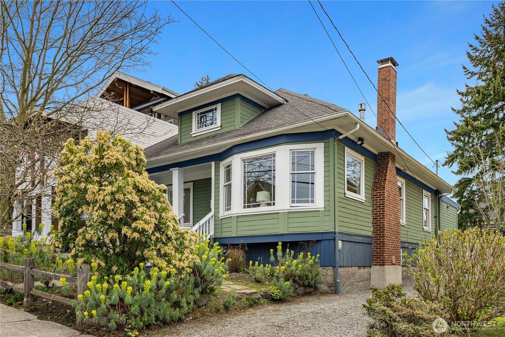 Photo of 4054 Latona Ave Ave NE, Seattle, WA 98105 (MLS # 2364532)