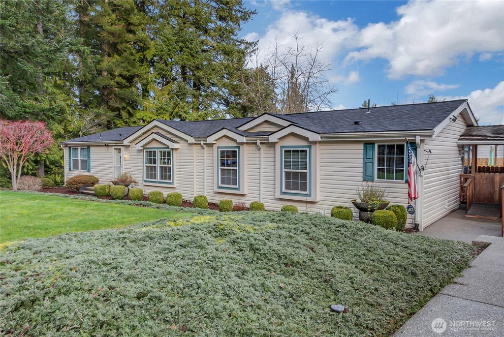 Photo of 1472 Kitsap Lake Road NW, Bremerton, WA 98312 (MLS # 2477156)