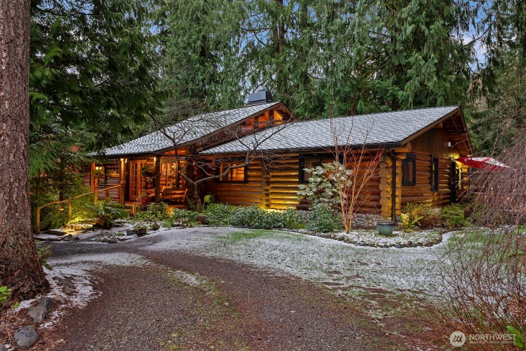 Photo of 18904 233rd Avenue NE, Woodinville, WA 98077 (MLS # 2489639)