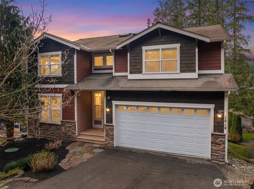 Photo of 1414 Lake Roesiger Drive, Snohomish, WA 98290 (MLS # 2510848)