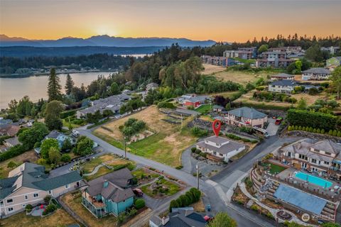 A home in Bremerton