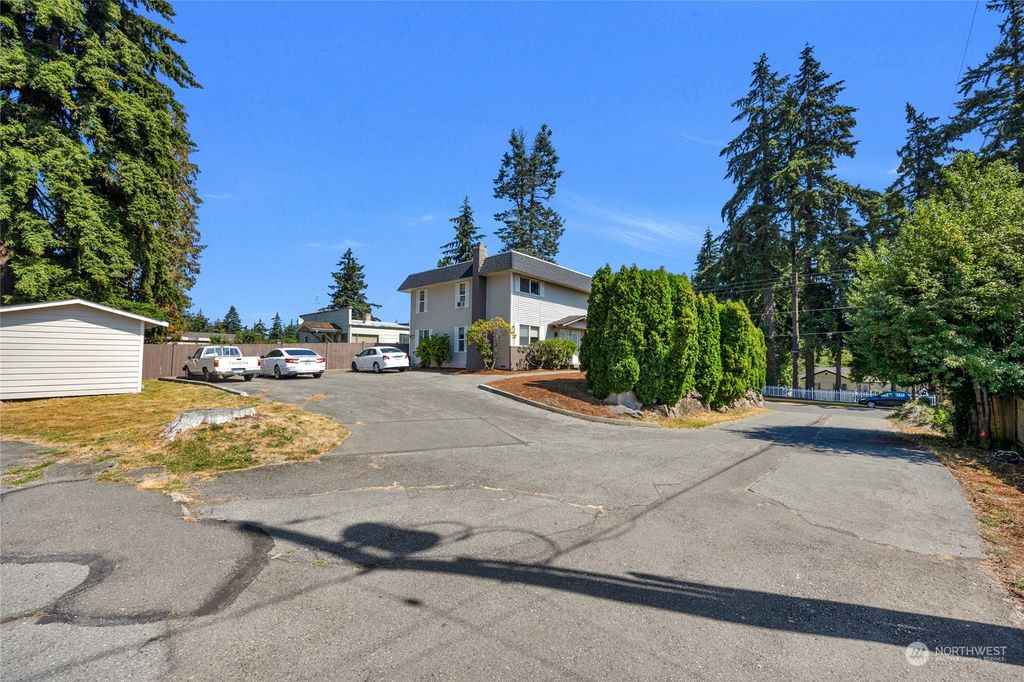 Photo of 22024 76th Avenue W, Edmonds, WA 98026 (MLS # 2277530)
