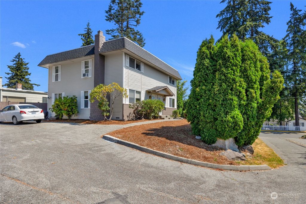 Photo of 22024 76th Avenue W, Edmonds, WA 98026 (MLS # 2277530)