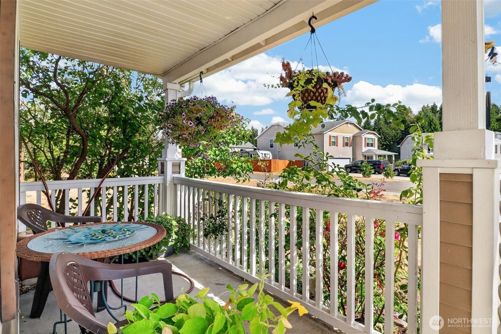 Photo of 308 Easy Street SE, Rainier, WA 98576 (MLS # 2580313)