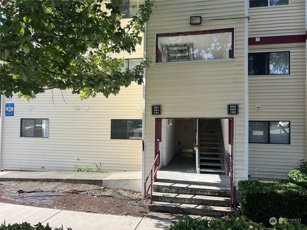 Photo of 29645 18th Avenue S #E101, Federal Way, WA 98003 (MLS # 2169318)