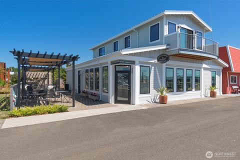 235 Howerton Avenue SE Ilwaco WA 98624