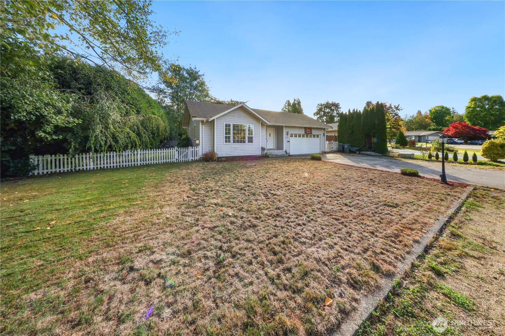4844 Oakridge Drive