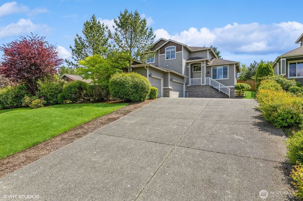 Photo of 11318 36th Street NE, Lake Stevens, WA 98258 (MLS # 2380448)