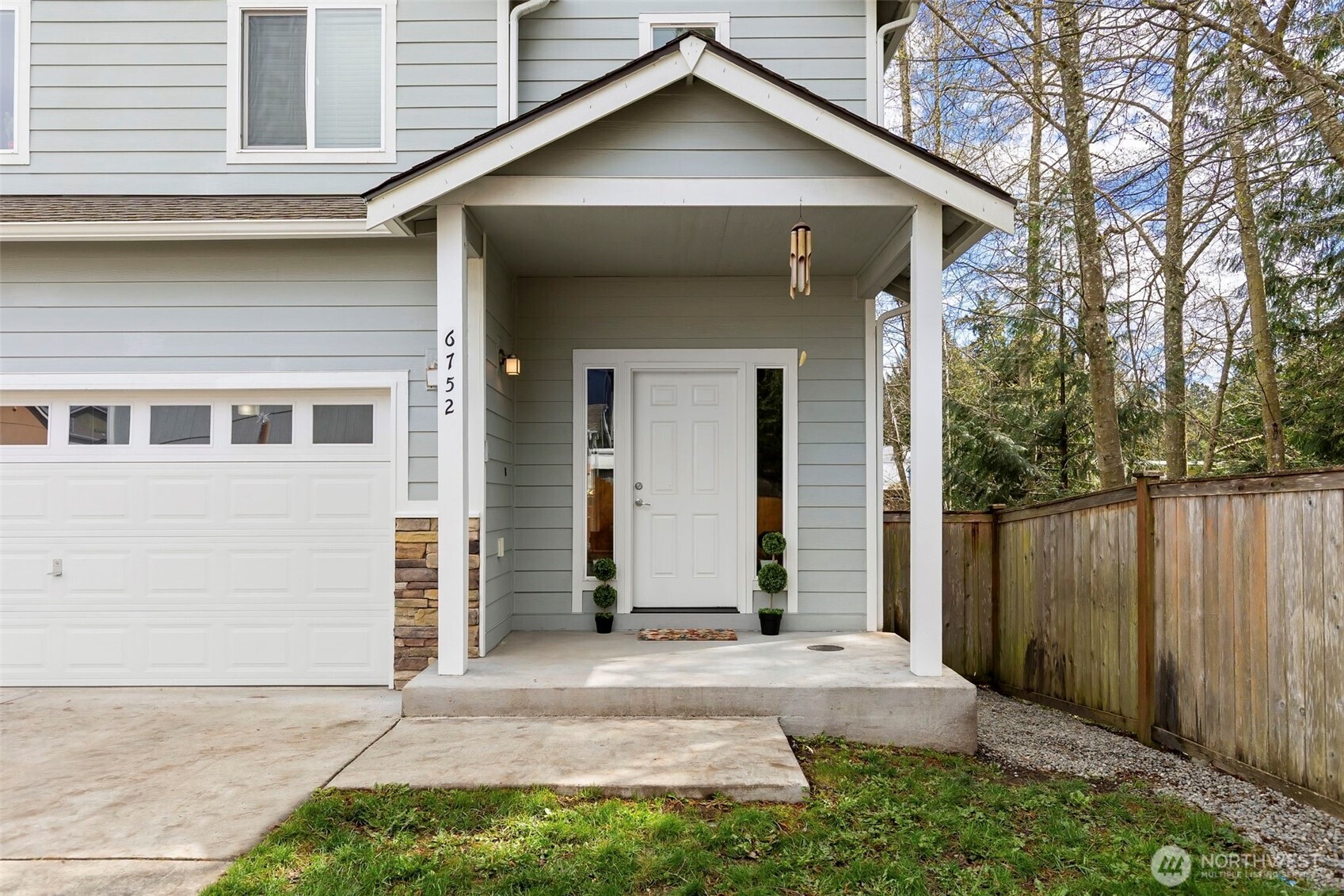 6752 Takota Place NE