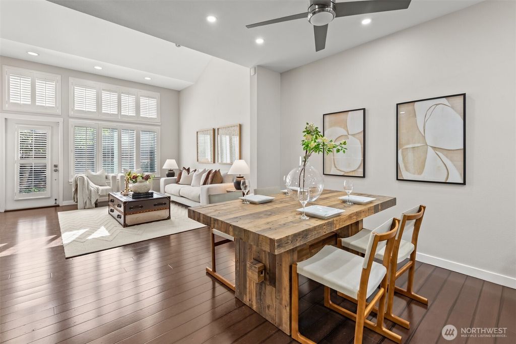 Photo of 12223 NE 109th Way, Kirkland, WA 98033 (MLS # 2438273)