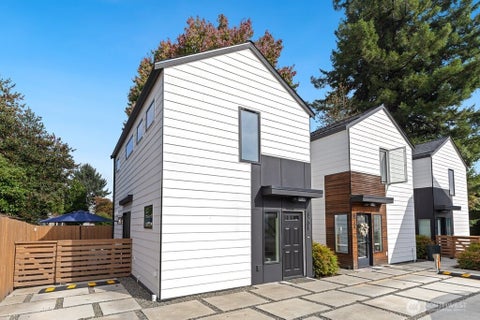 Photo of 820 B S Rose Street, Seattle, WA 98108 (MLS # 2589048)