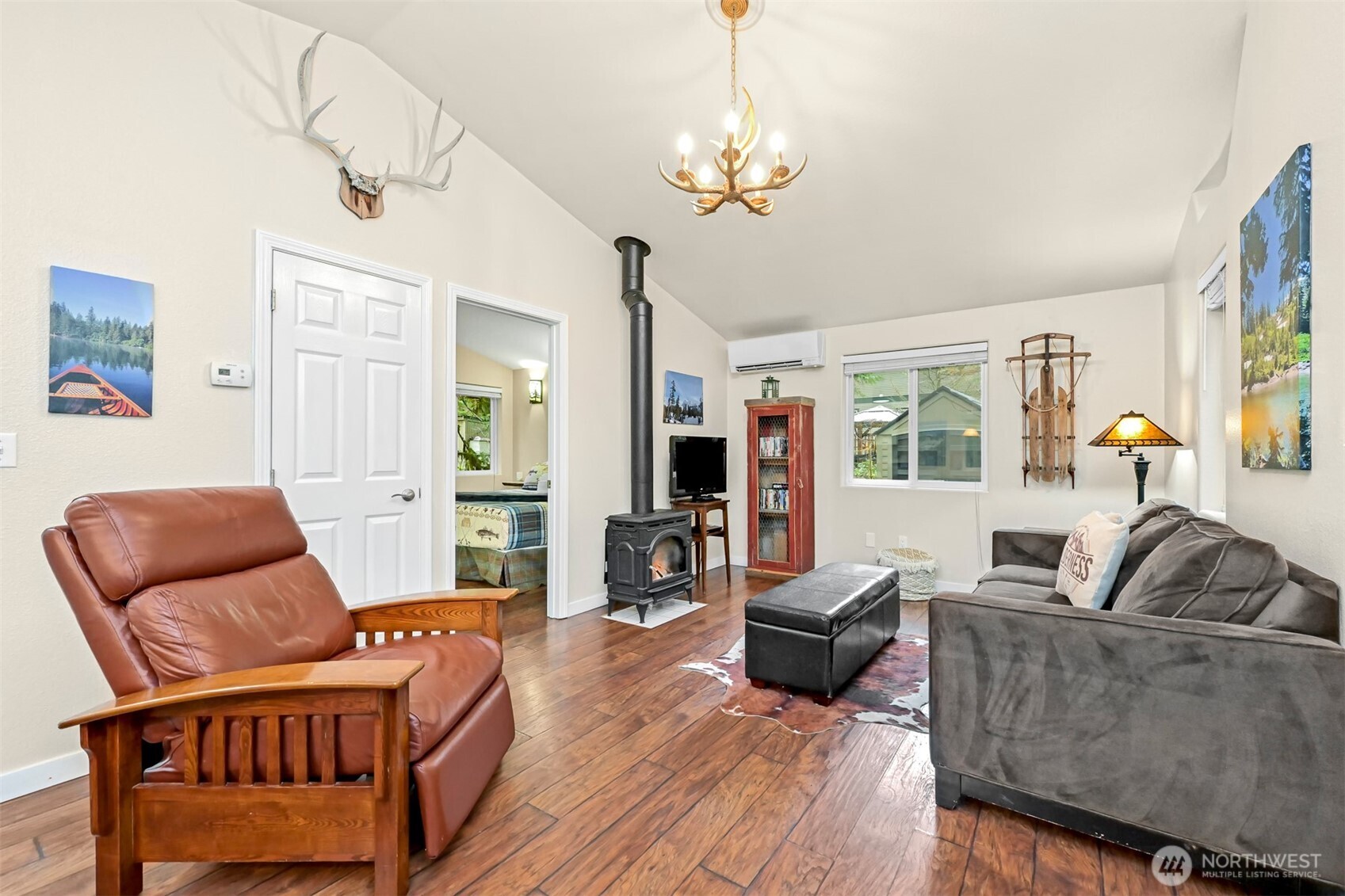 Deming, Washington 98244, United States, 1 Bedroom Bedrooms, ,1 BathroomBathrooms,Residential,Active,88026