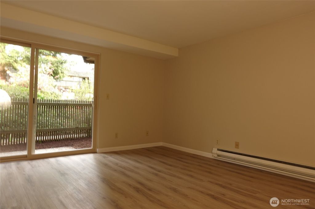 Photo of 1420 153rd Avenue NE #3813, Bellevue, WA 98007 (MLS # 2506213)