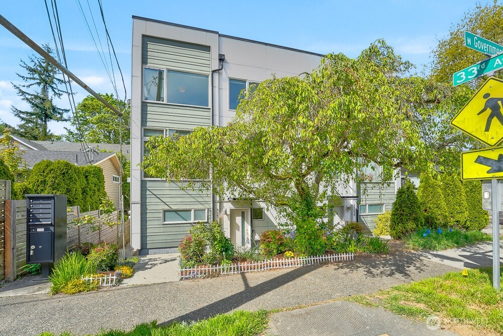 3236 W Government Way