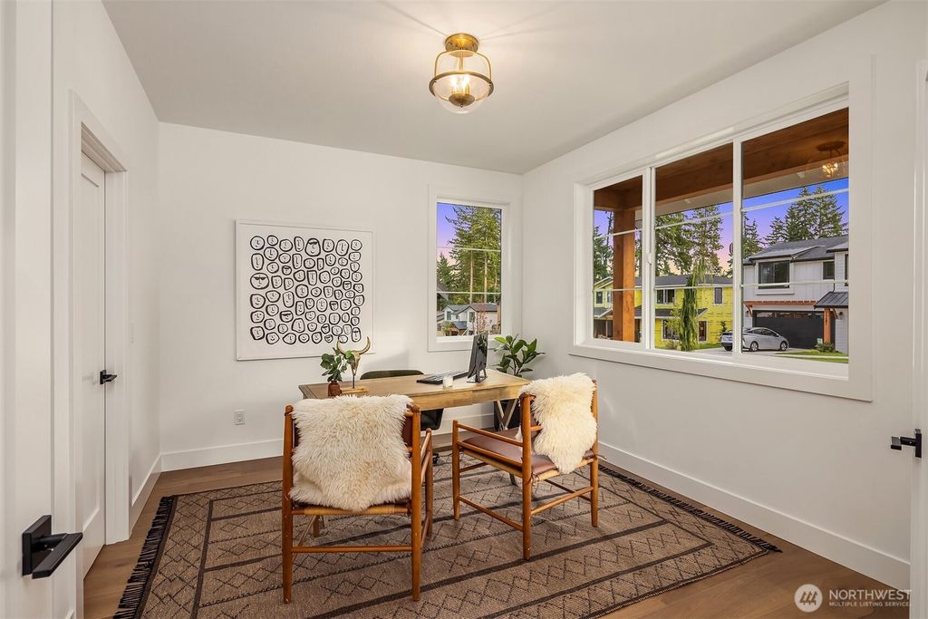 Photo of 13662 NE 101st Street, Kirkland, WA 98033 (MLS # 2437741)