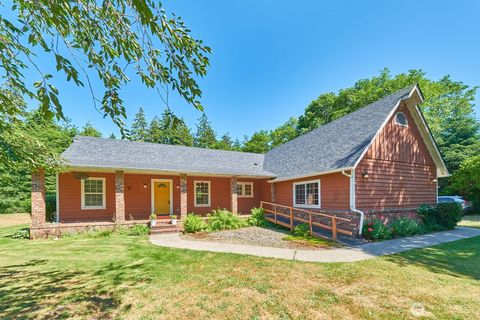 Photo of 3800 199th Court, Long Beach, WA 98631 (MLS # 2397500)