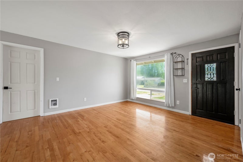 2115 140th Place NE