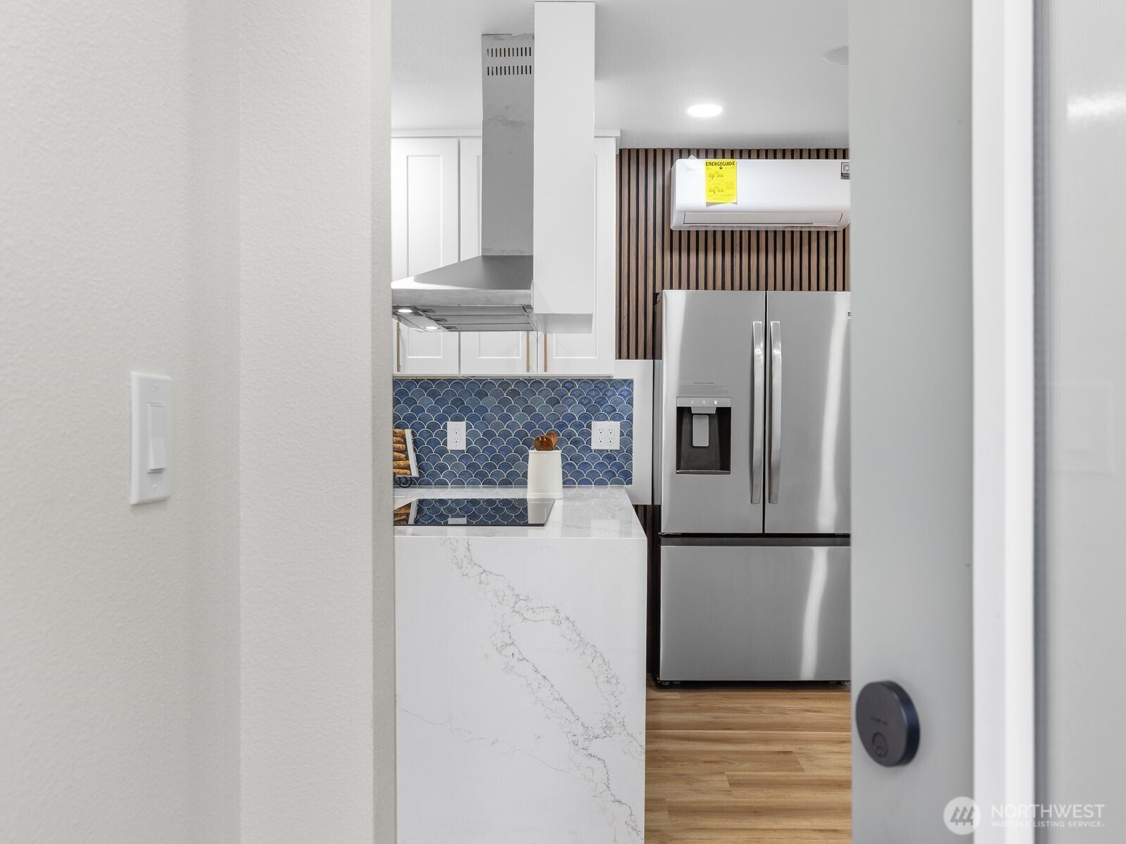 10101 Ainsworth Ave S