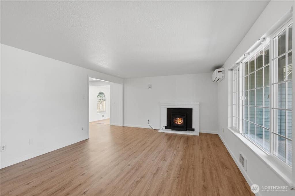 Photo of 5728 131st Place SE, Snohomish, WA 98298 (MLS # 2573091)