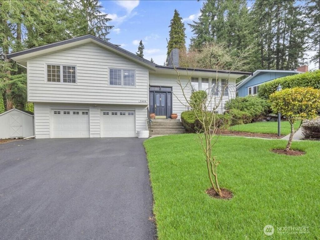 Photo of 7409 191st Street SW, Lynnwood, WA 98036 (MLS # 2349609)