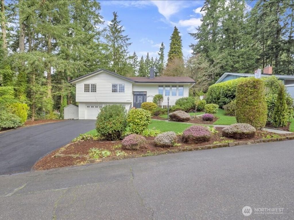 Photo of 7409 191st Street SW, Lynnwood, WA 98036 (MLS # 2349609)