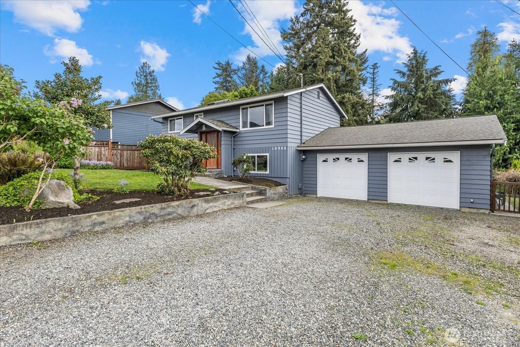 Photo of 10908 18th Street SE, Lake Stevens, WA 98258 (MLS # 2518948)