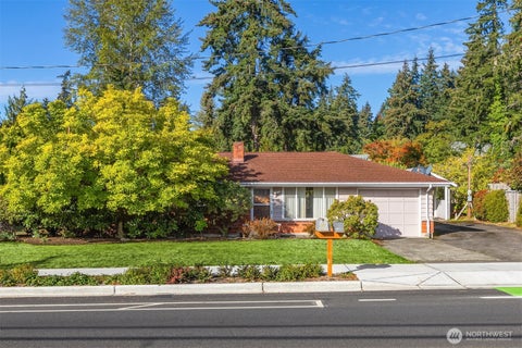 Photo of 1129 Madison Avenue N, Bainbridge Island, WA 98110 (MLS # 2589487)