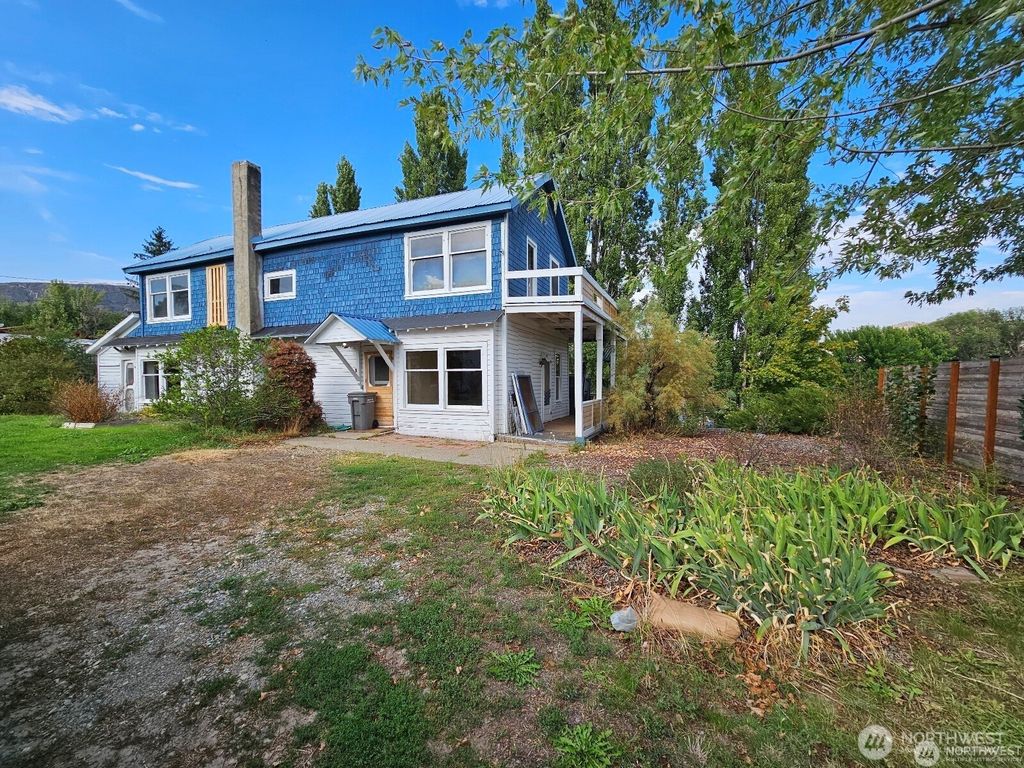 Photo of 1610 Ironwood Street, Oroville, WA 98844 (MLS # 2484119)