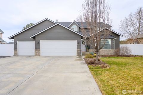 Photo of 9488 Naples Street SE, Moses Lake, WA 98837 (MLS # 2482778)