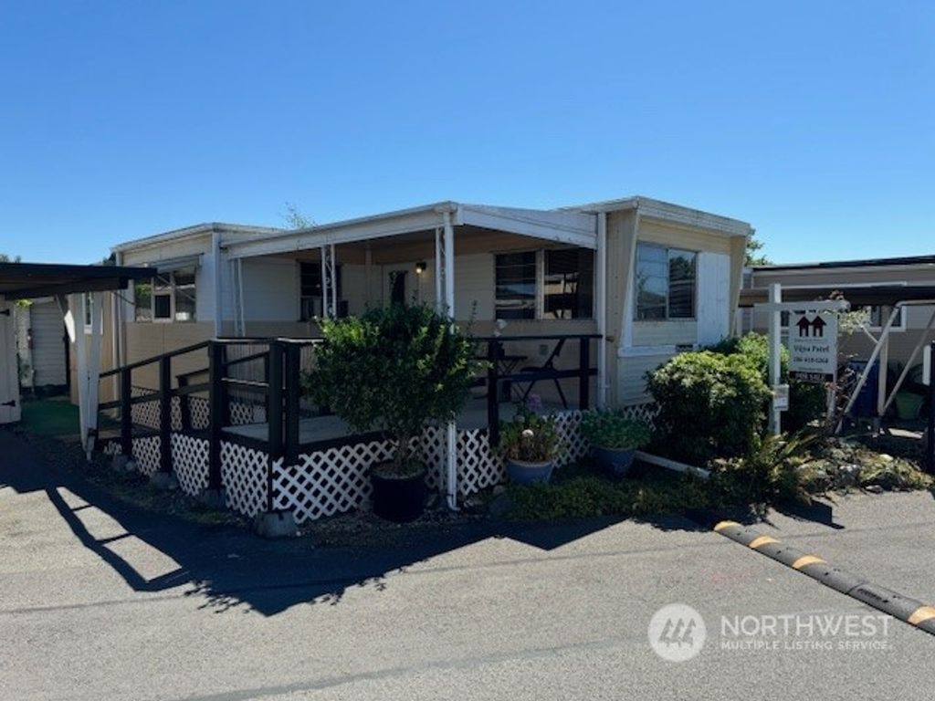 Photo of 3239 S 182nd Street #177, SeaTac, WA 98188 (MLS # 2259419)