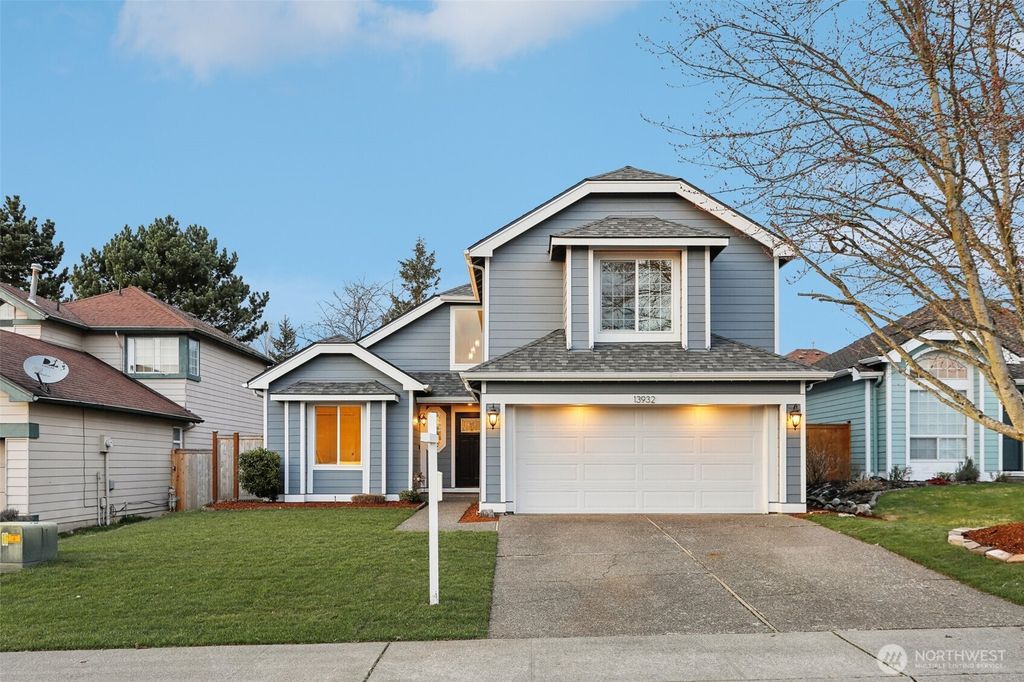 Photo of 13932 SE 275th Street, Kent, WA 98042 (MLS # 2330102)