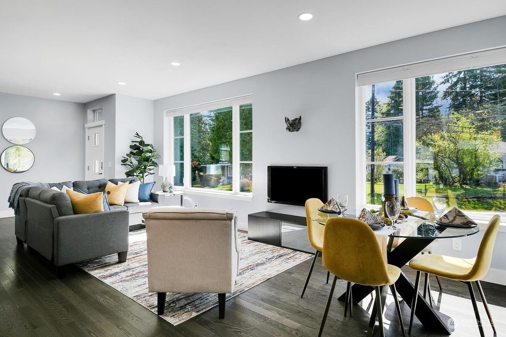 Photo of 325 S 108th Place, Seattle, WA 98168 (MLS # 2240096)