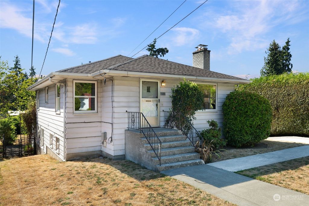 Photo of 8537 2nd Avenue NE, Seattle, WA 98115 (MLS # 2151740)