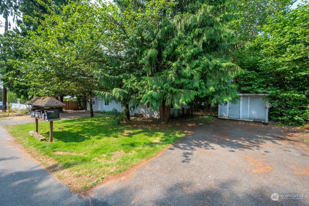 Photo of 830 Baird Avenue, Snohomish, WA 98290 (MLS # 2273244)